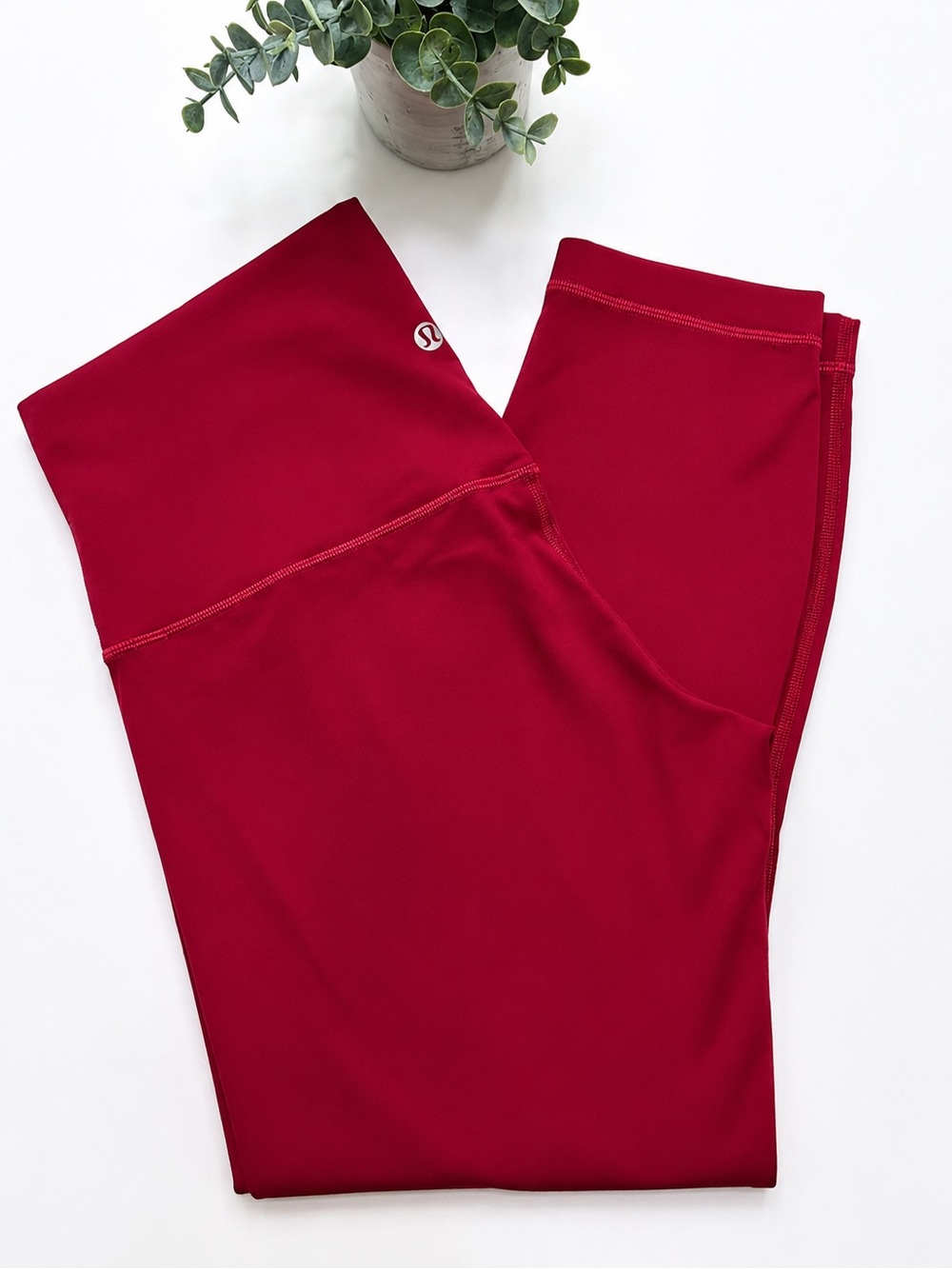 Lululemon New Year Align High-Rise Crop 23"
Dark Red Size 10